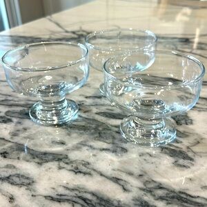 Set Of 3 Clear Glass Pedastal Dessert Bowls Dishes Cups EUC